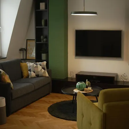 M's Downtown Homely Apartment *